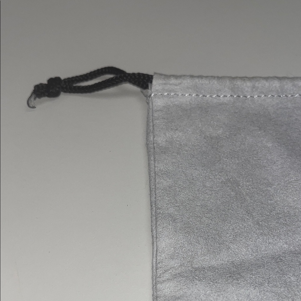 Incipio Light Gray Drawstring Pouch / Dust Bag - Picture 7 of 7